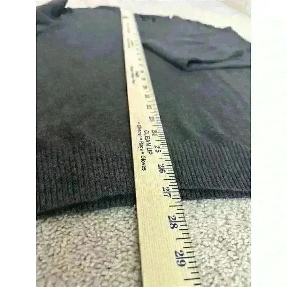 JoS A. Bank | Men’s Medium V-Neck Grey Gray Sweater 100% Pima Cotton Lightweight